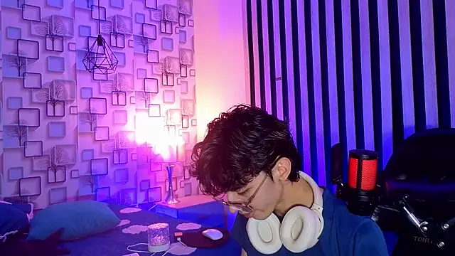 Twink Sebas7 online show from July 2026 07:15:02 PM