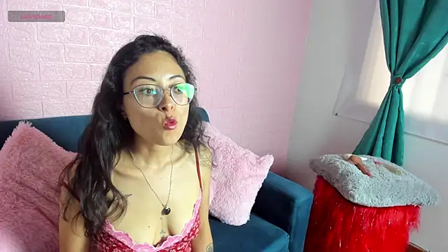 Kat santana online show from April 2026 09:53:02 PM