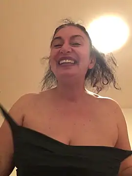 Lizzaa80 online show from April 2026 08:57:02 PM