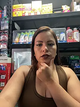 MIA ROSSEEE online show from June 2026 07:27:02 PM