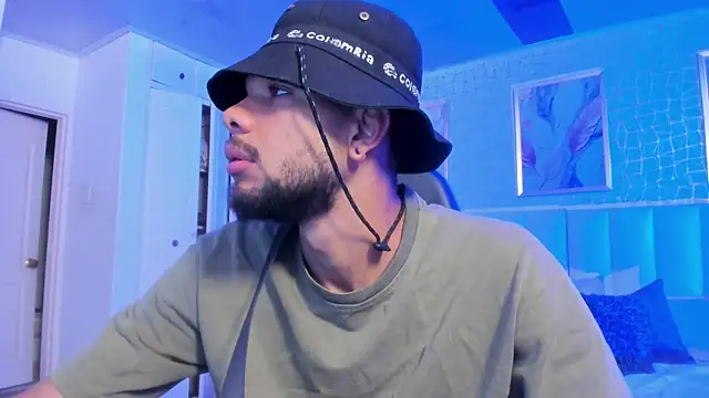 Snapshot of cero_khalifa chatting on April 2026 11:46:02 AM cero khalifa online show from April 2026 11:46:02 AM