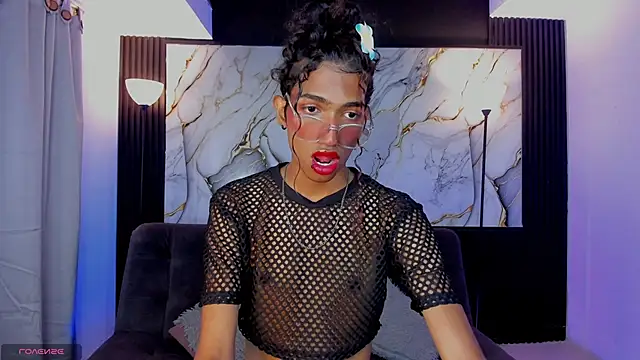 triiangel latinboy online show from May 2026 12:27:02 AM
