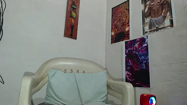 Snapshot of nicolas_valmont chatting on August 2026 02:22:01 AM nicolas valmont online show from August 2026 02:22:01 AM