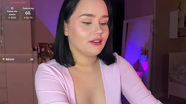 Snapshot of lola_raze chatting on May 2026 10:14:02 PM lola raze online show from May 2026 10:14:02 PM
