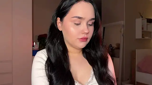 Snapshot of lola_raze chatting on July 2026 11:04:02 PM lola raze online show from July 2026 11:04:02 PM