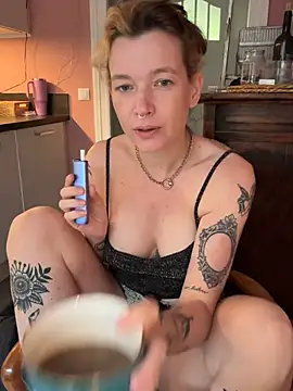 kittendeluxe online show from July 2026 08:32:02 AM