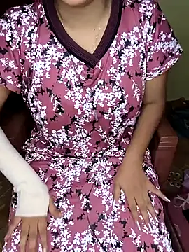 Tamilmoon006 online show from May 2026 12:01:02 PM