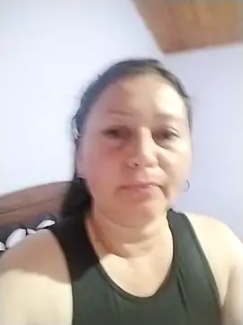 Snapshot of Dayis_2 chatting on April 2026 03:00:01 AM Dayis 2 online show from April 2026 03:00:01 AM