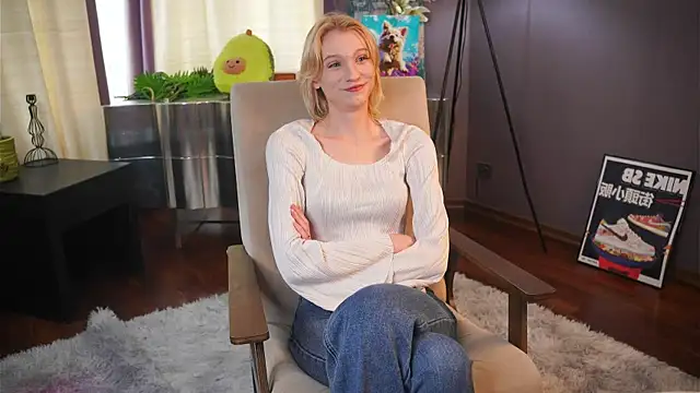 GildaThurgood online show from April 2026 05:34:02 AM