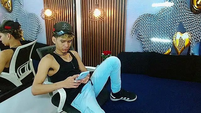 Skinny cute Alyer online show from June 2026 02:11:02 AM