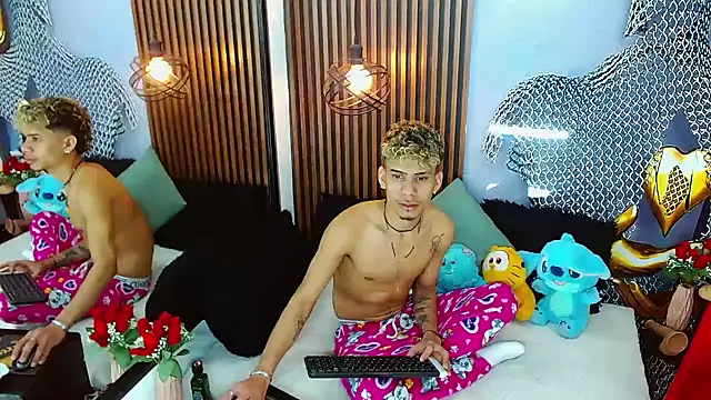 Skinny cute Alyer online show from July 2026 02:18:02 AM