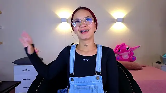  MaryAnn online show from May 2026 08:27:01 PM