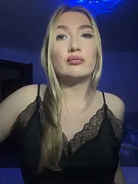 Mira royy online show from May 2026 05:54:02 PM