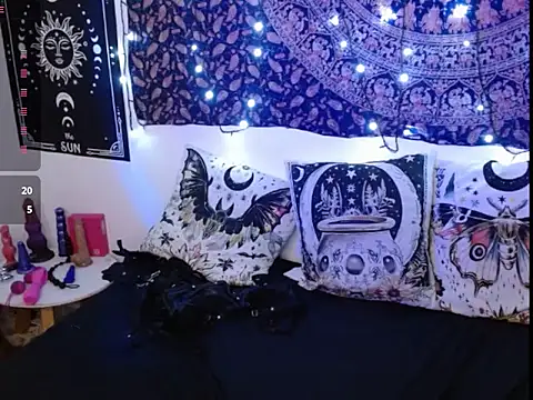 Ozzy Valentino online show from July 2026 01:58:33 AM