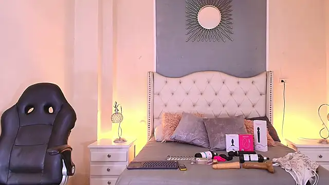 elizabeth santos1 online show from July 2026 09:03:02 PM
