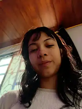 NefertitiXO online show from July 2026 04:33:01 PM