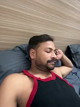 newdelhiBOY  online show from May 2026 03:17:02 PM