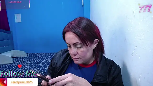 carolinhe26 online show from May 2026 09:13:01 PM