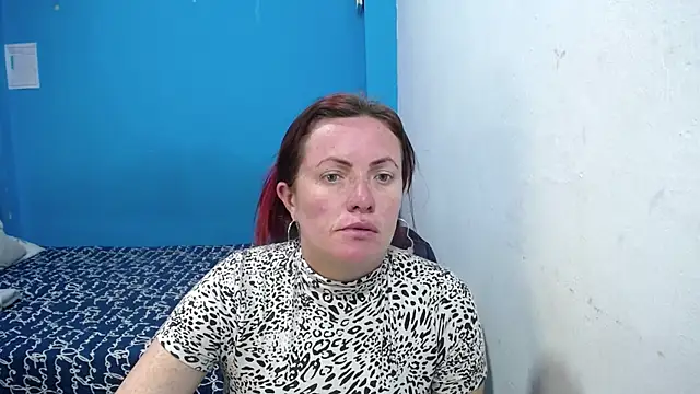 carolinhe26 online show from July 2026 09:40:02 PM