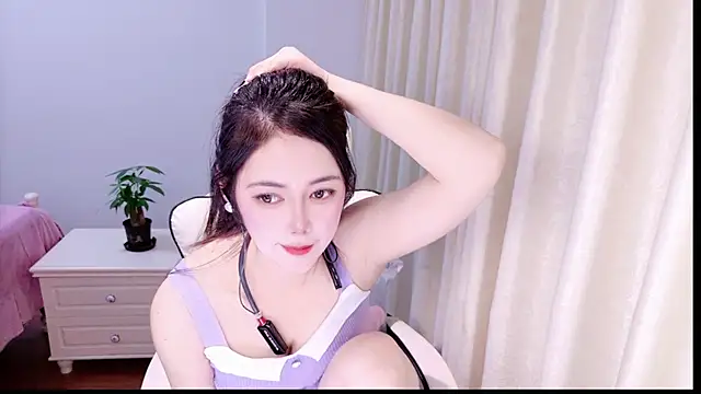 Snapshot of Sunny-cc chatting on April 2026 01:57:02 PM Sunny-cc online show from April 2026 01:57:02 PM