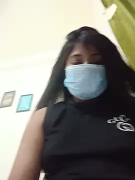 dearmona00 online show from May 2026 10:23:01 AM