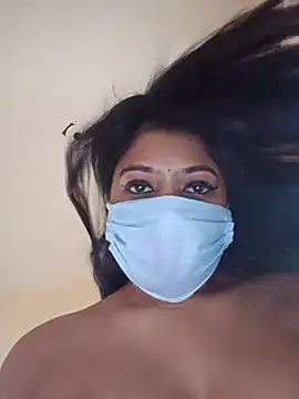 dearmona00 online show from July 2026 05:52:01 PM