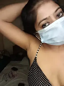 dearmona00 online show from July 2026 09:28:02 PM