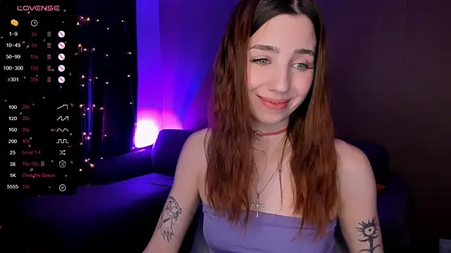 CharliGrace  online show from April 2026 01:41:02 PM