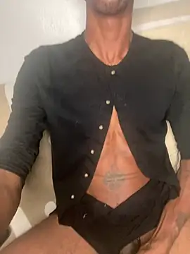 Snapshot of Mrhandsomeazz chatting on April 2026 02:43:01 PM Mrhandsomeazz online show from April 2026 02:43:01 PM