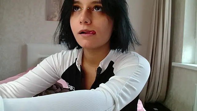 The Slutty Fox online show from June 2026 01:43:02 PM