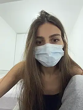  Mia L  online show from April 2026 09:20:02 PM