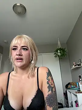 BettyBadNews online show from May 2026 04:01:01 PM