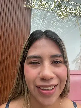 Kimmiebellarie online show from July 2026 02:13:01 PM
