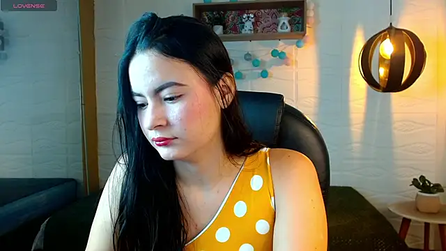 Snapshot of rosaleia_ chatting on May 2026 03:57:01 AM rosaleia online show from May 2026 03:57:01 AM