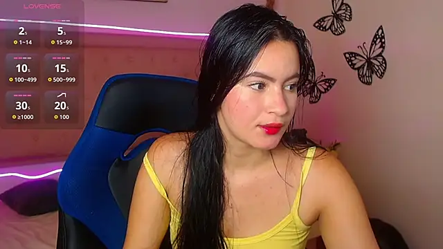 Snapshot of rosaleia_ chatting on May 2026 03:59:01 AM rosaleia online show from May 2026 03:59:01 AM