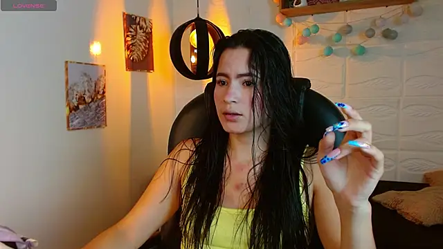 rosaleia  online show from June 2026 04:37:01 AM