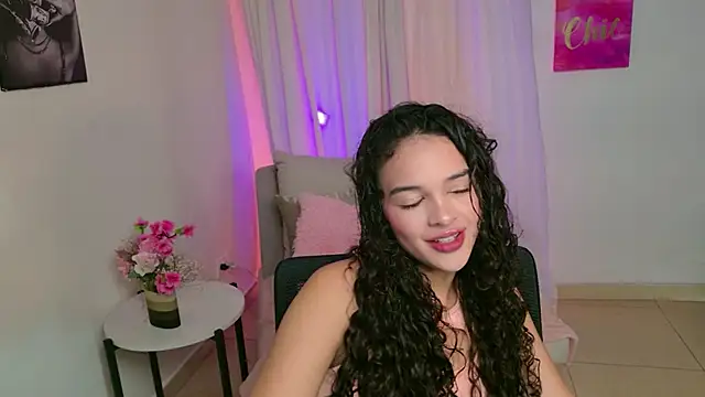 MaraVelvett online show from May 2026 05:41:01 PM