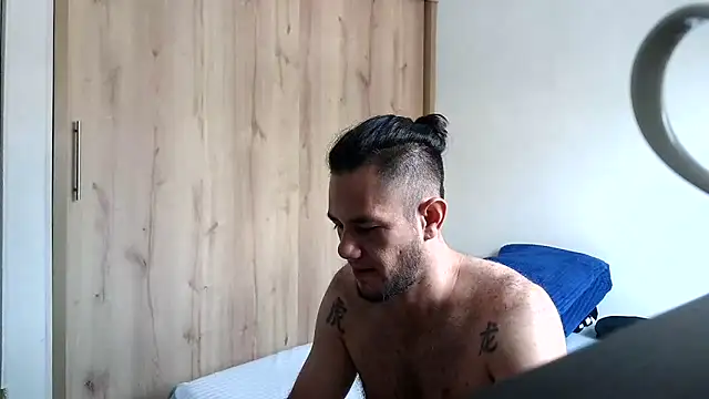 andrew 1520 online show from March 2026 12:44:01 PM