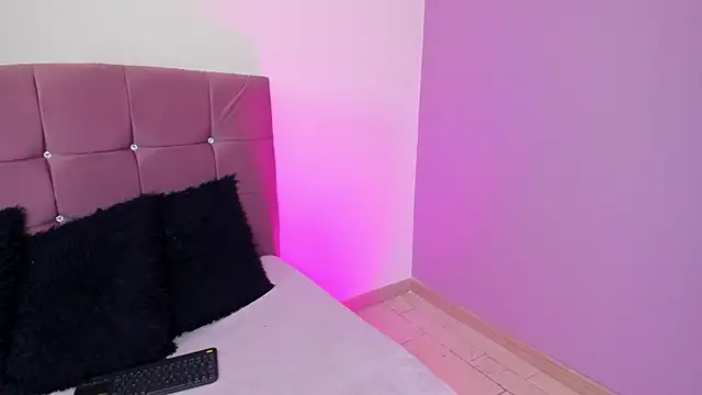 Flor pink online show from April 2026 03:42:01 AM