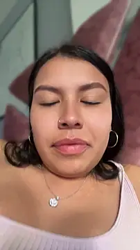 Iam-sophia27 online show from July 2026 06:07:02 PM