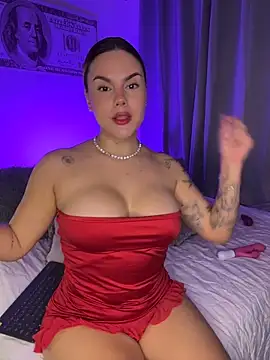 Snapshot of TinaMercier chatting on July 2026 11:26:01 PM TinaMercier online show from July 2026 11:26:01 PM