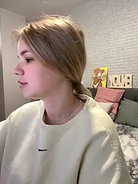 KimEvanss online show from June 2026 05:13:02 AM