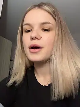KimEvanss online show from June 2026 05:27:01 PM