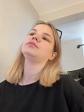 KimEvanss online show from June 2026 05:17:02 AM