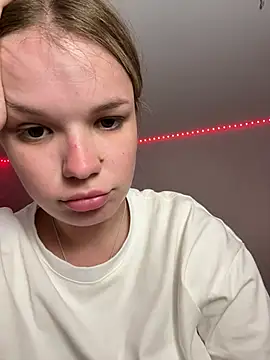 KimEvanss online show from August 2026 05:22:01 PM