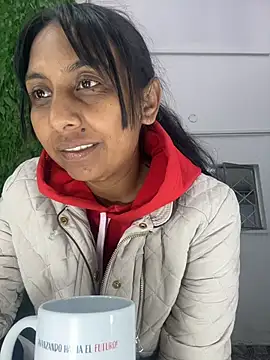 MELIZ QUEEN online show from July 2026 12:03:02 PM
