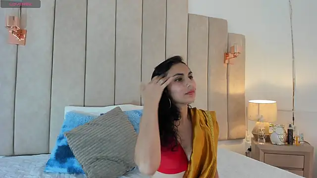 shaliny  online show from May 2026 07:08:02 PM