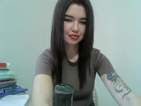 Snapshot of Dareessa chatting on April 2026 08:20:01 AM Dareessa online show from April 2026 08:20:01 AM