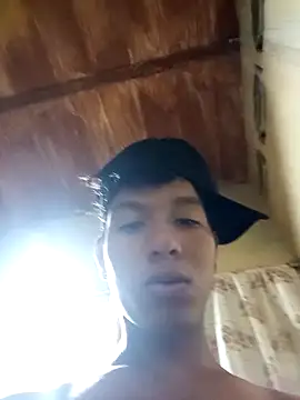 Esneider boy online show from April 2026 04:29:01 AM