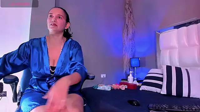 MILF AURORA online show from June 2026 09:31:02 PM